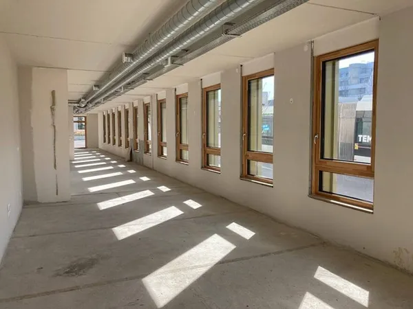 Local commercial 107 m²