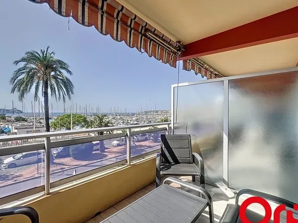 Studio 1 pièce 26 m²