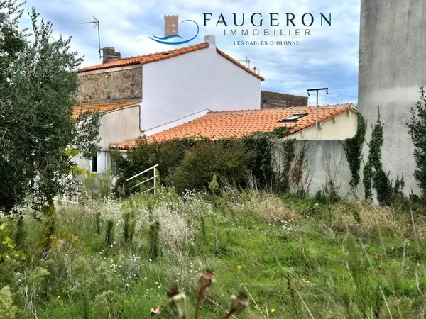 LA CHAUME - Terrain à bâtir / parcelle 444 m2 tout proche Qu