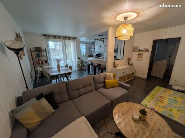 Appartement T3 rénové - 67m² - 2 chambres - NET VENDEUR 149 000 - Pont-Sainte-Maxence