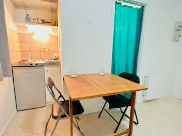Studio meublé 13 m2