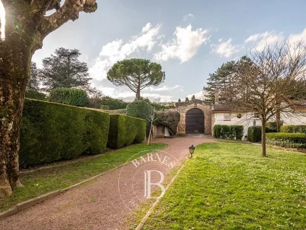Collonges-au-Mont-d'Or - Appartement duplex avec terrasse - 49,26 m2 - 2 chambres - Parc arboré - Pi