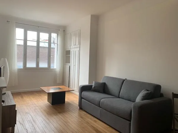 M° Porte de St Cloud, rue Charles Tellier, studio meublé de 34,2 m²