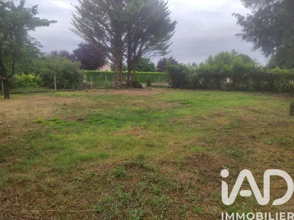 Terrain 607 m²