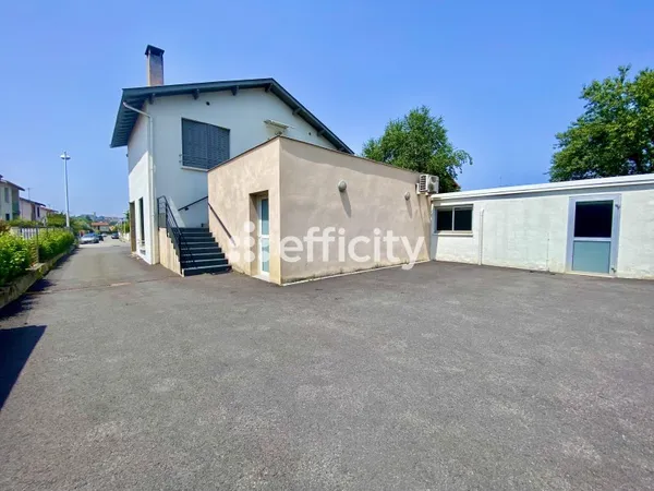 Maison 6 pièces 211 m²