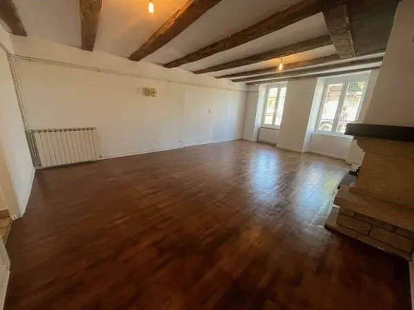 Studio 1 pièce 50 m²