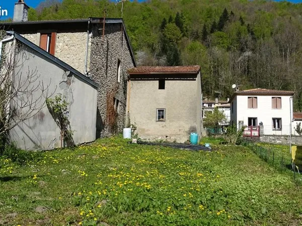 Bâtiment 1 pièce 26 m²
