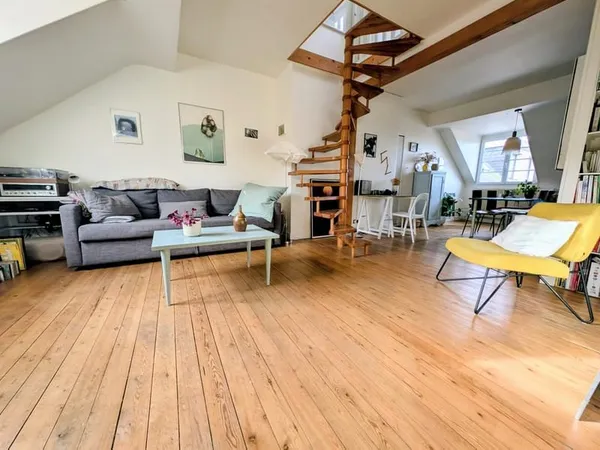 DIEPPE CENTRE VILLE - APPARTEMENT DUPLEX DE 55M2 ( 84m2 au sol ) - PARFAIT ETAT
