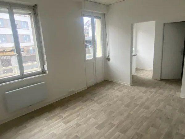 Loue studio rénové