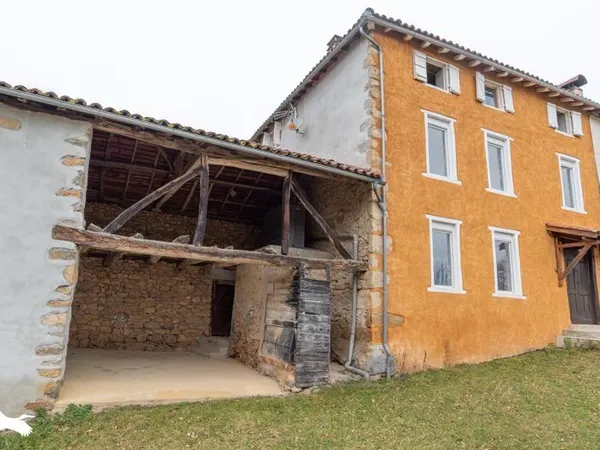 Maison de bourg de 5 pièces principales
