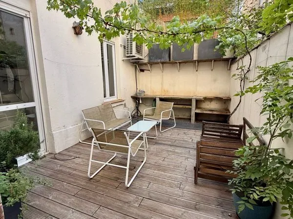 T3 - quartier Chalets - cours ensoleillée