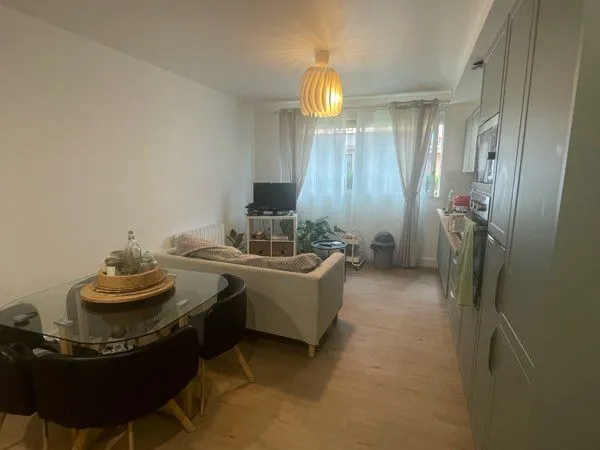 Colocation Villeurbanne Femme