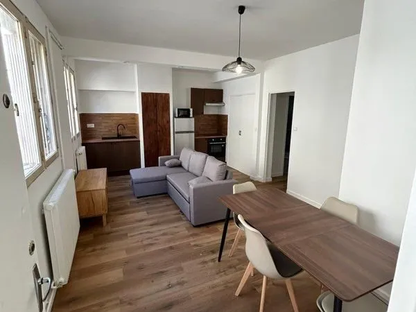 Appartement T2 meublé avec cours extérieure