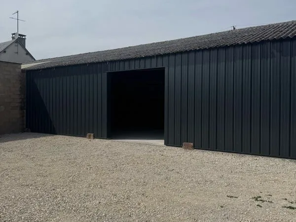 Dépôt 120 m2
