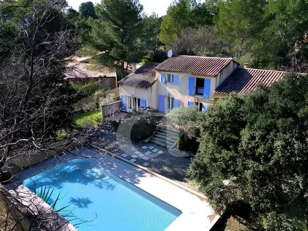 Villa au calme absolu avec piscine et bois privé à L'Isle-sur-