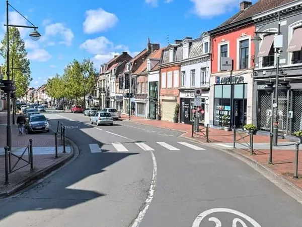 Local commercial 90 m²