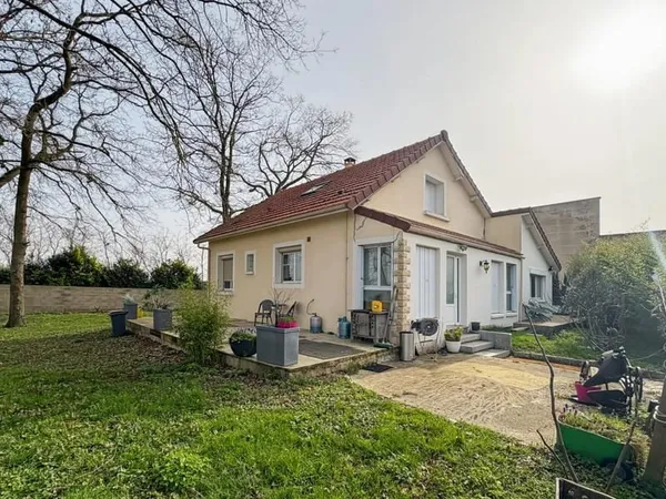 Maison de 7 pièces de 134 m² à Laigneville