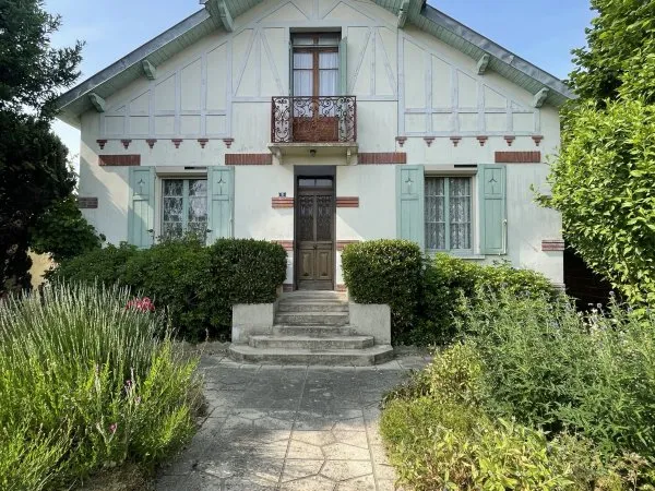 Coup de coeur pour les amoureux de l'espace ou pour investisseur.
