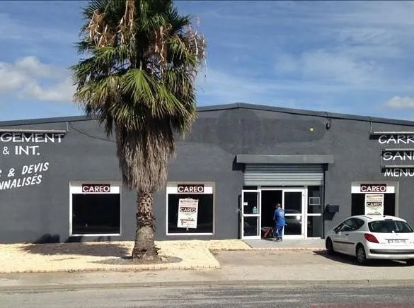 Local commercial 1056 m²