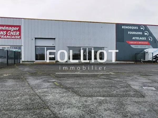 A LOUER Local commercial Saint Lo