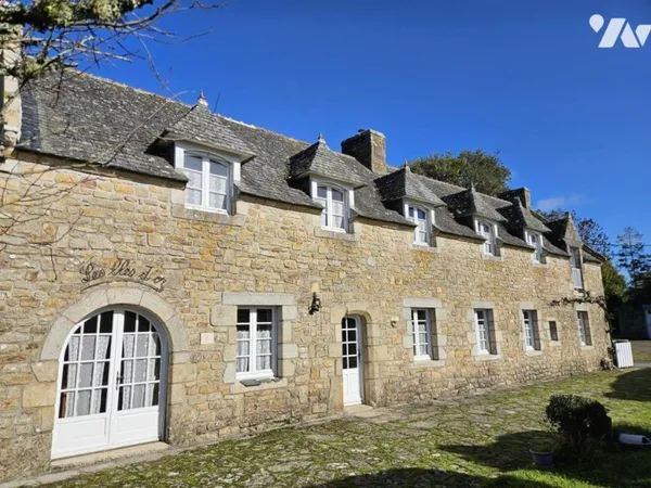 Maison 11 pièces 266 m²