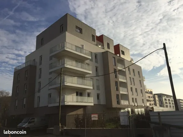 Très bel appartement lumineux dans un quartier résidentiel