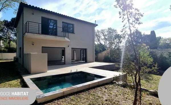 ASSAS BELLE VILLA T4 DE 133M2 SUR 504M2 DE TERRAIN AVEC PISC