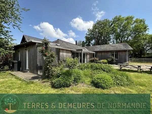 Centre équestre au coeur de la Normandie avec 20 boxes et une ha