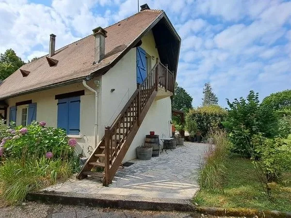 Maison 8 pièces 190 m²