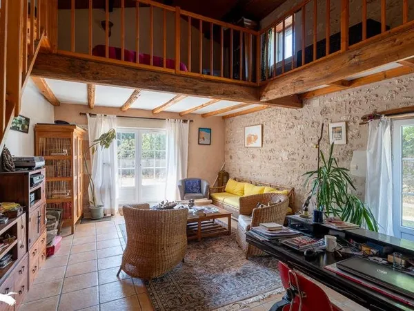 Charentaise de 7 pièces principales