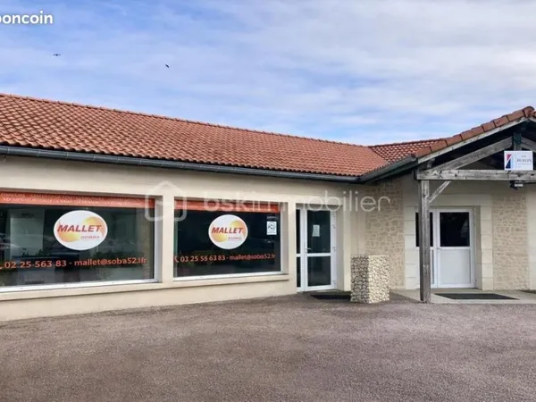 Bureau 93 m²