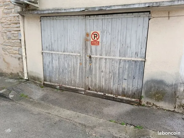 Stationnement Location Alès   80€