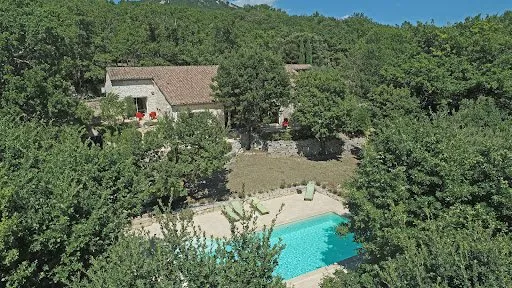 Maison 7 pièces 250 m²