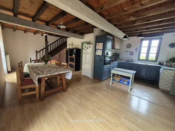 EXCLUSIVITÉ - MAISON SPACIEUSE À CAUSSENS, 182 M²