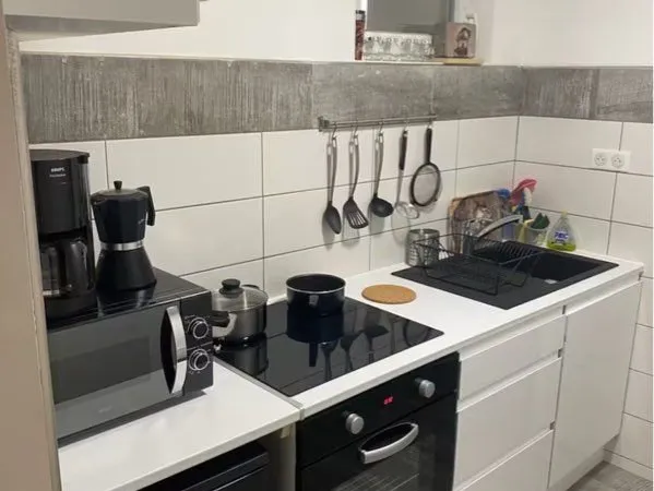 Un beau studio meublé