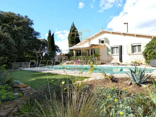 Villa 4 pièces 137 m²