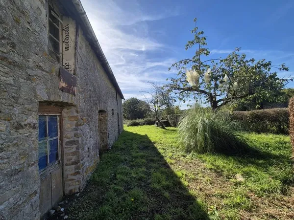 Ruillé le Gravelais - Maison à rénover
