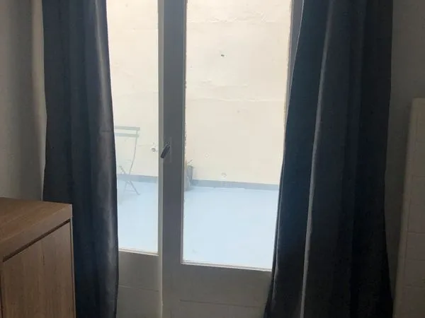 Bureau et espace de travail Location Béziers  33m² 350€