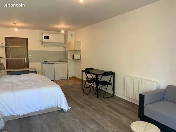Studio 1 pièce 27 m²