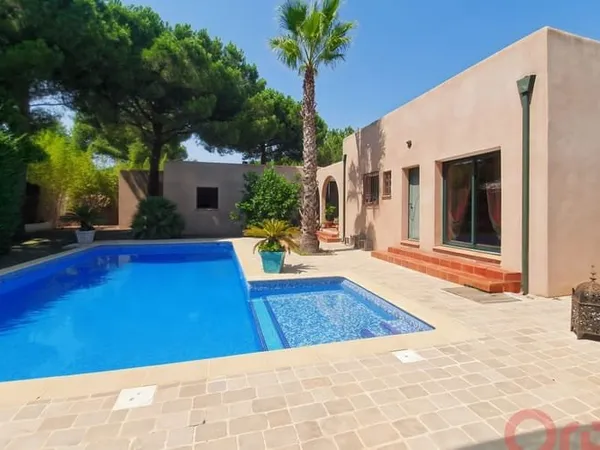 Maison 5 pièces 290 m²