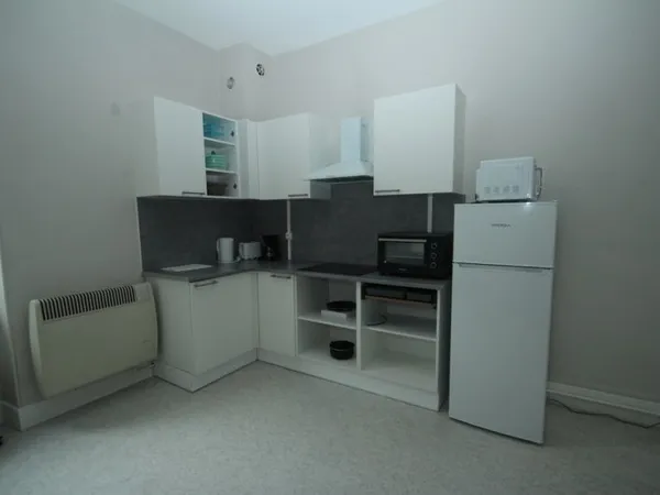 APPARTEMENT F1 BIS 38m2 DECIZE
