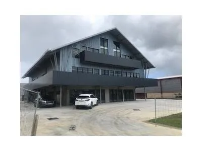 Bureaux Moudong accès PMR 196,54 m2