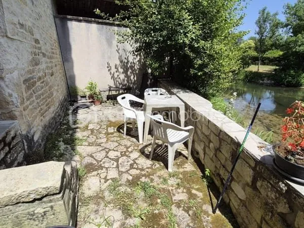 Coup de Coeur : Maison de Charme XVIIIème pieds dans l'Eau (DPE C), 5 pièces, 3 chambres au coeur de