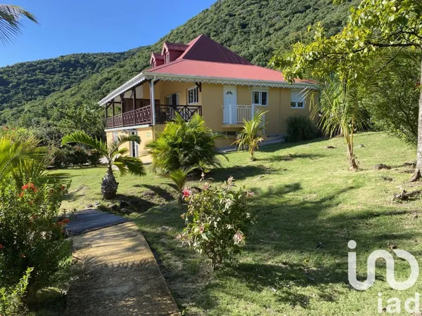 Maison 11 pièces 231 m²