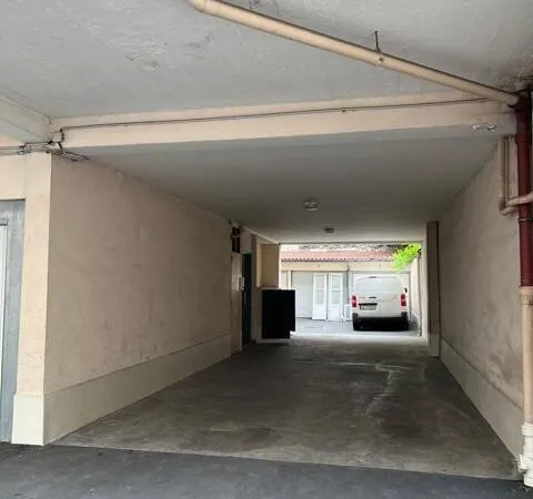 Parking 15 m²