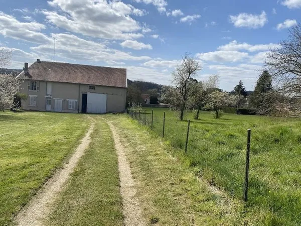 Propriété 8 pièces 225 m²