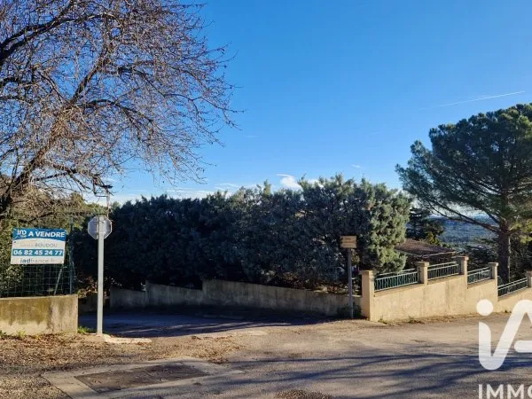 Terrain 461 m²