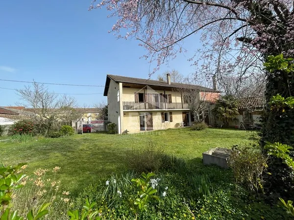 Maison ancienne à vendre à Rabastens-de-Bigorre - 7 pièces, 187 m²