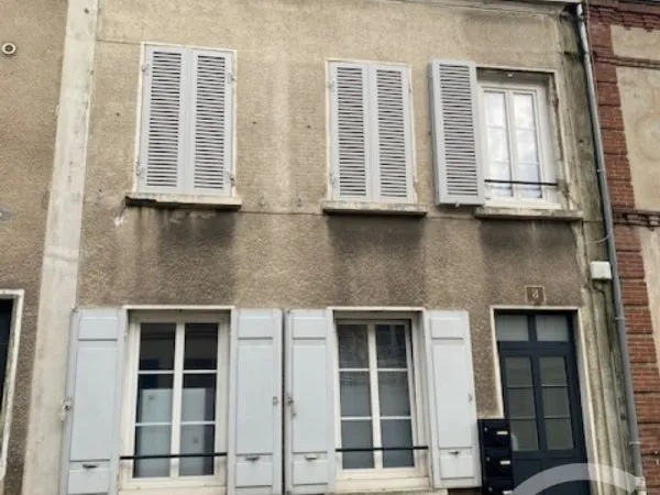 Immeuble de rapport 85 m²