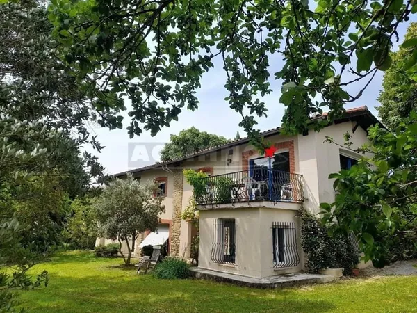 SAINT-JULIA - MAISON AVEC JARDIN